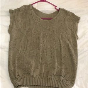 Sleeveless sweater